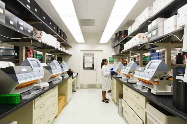 diagnostic-lab-interior.jpg diagnostic-lab-interior.jpg